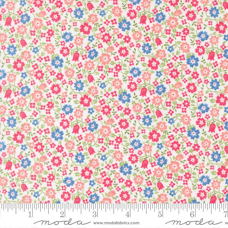 A Cat Named Stitch Small Florals Cream - Moda from Fort Worth Fabric Studio