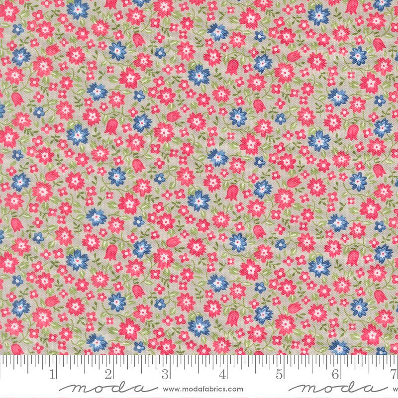 A Cat Named Stitch Small Florals Grey - Moda from Fort Worth Fabric Studio