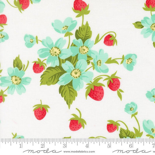 Bloomsberry Florals & Strawberries White – Remnant 14" × 44" - Moda from Fort Worth Fabric Studio