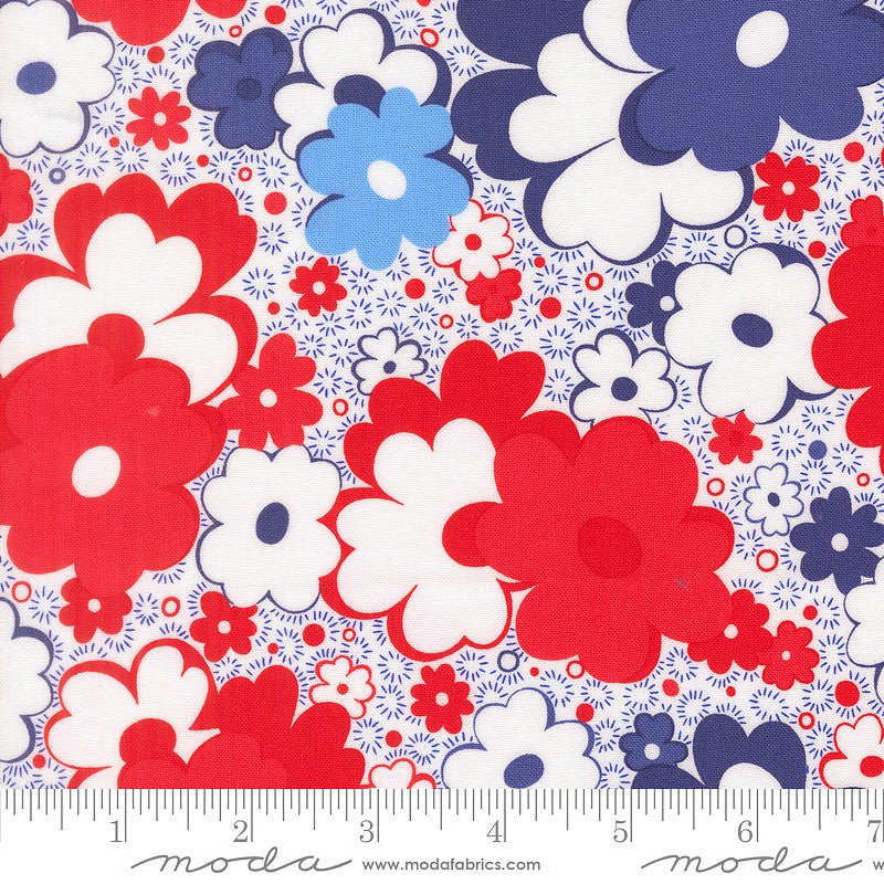On The Porch Freedom Florals Cloud - Moda from Fort Worth Fabric Studio